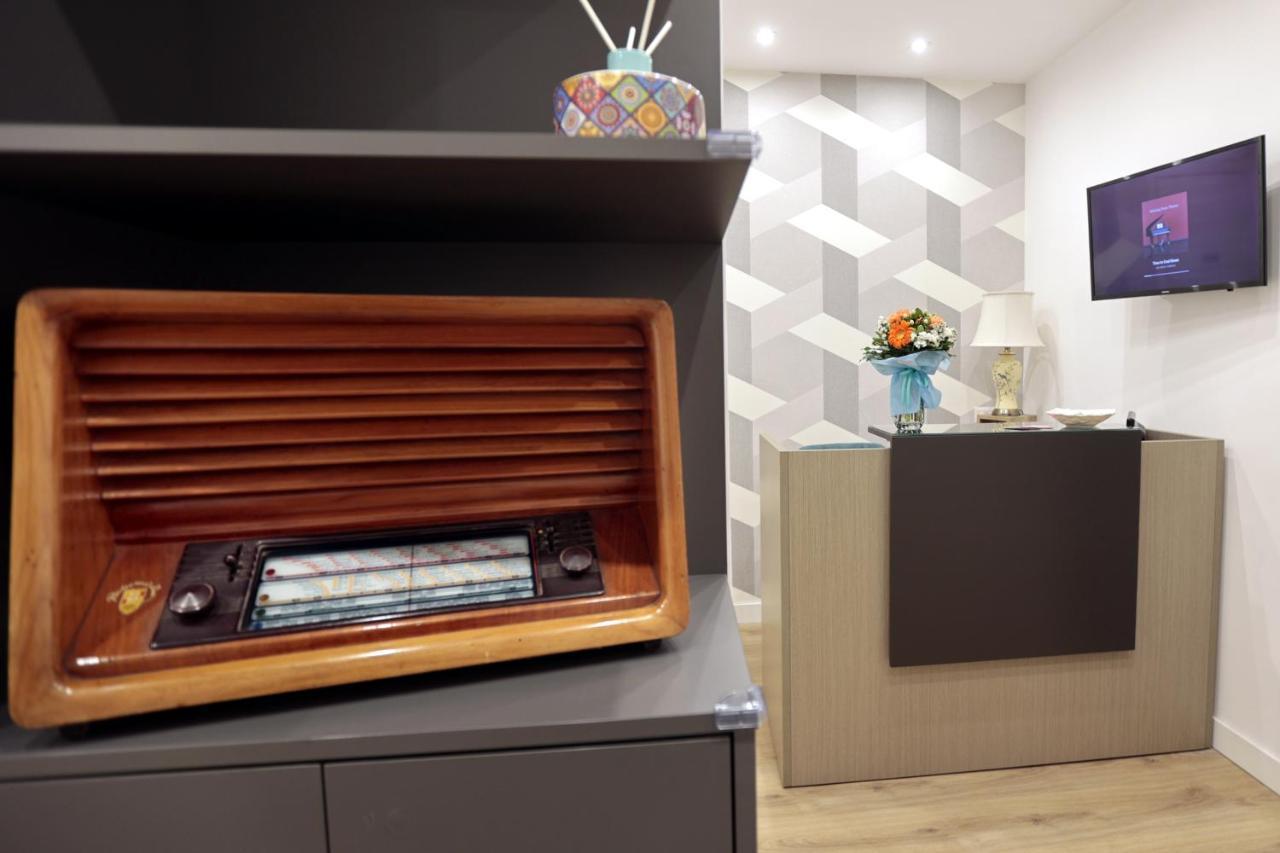 Angio Holiday Rooms Napoli Ngoại thất bức ảnh
