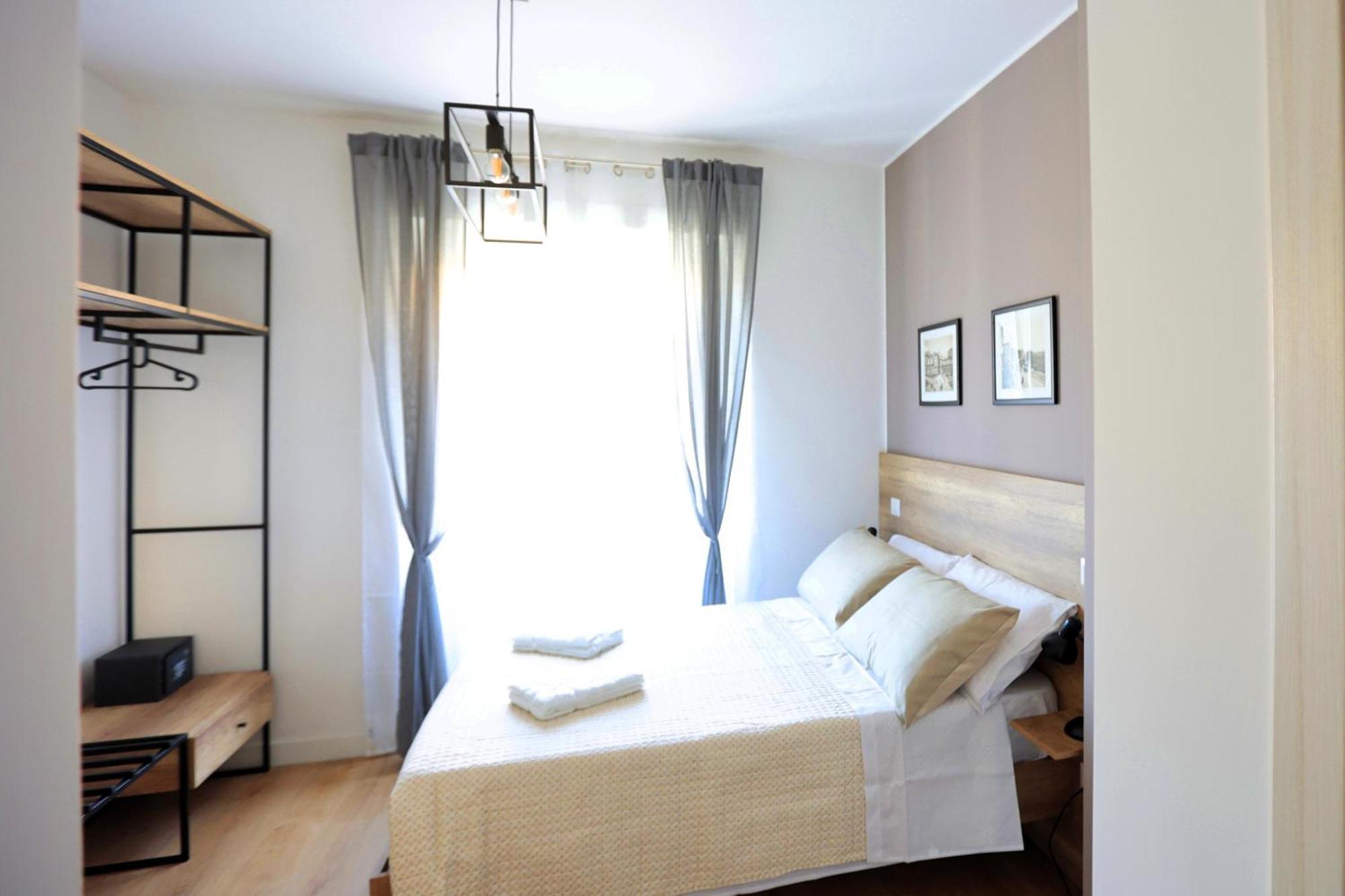 Angio Holiday Rooms Napoli Ngoại thất bức ảnh