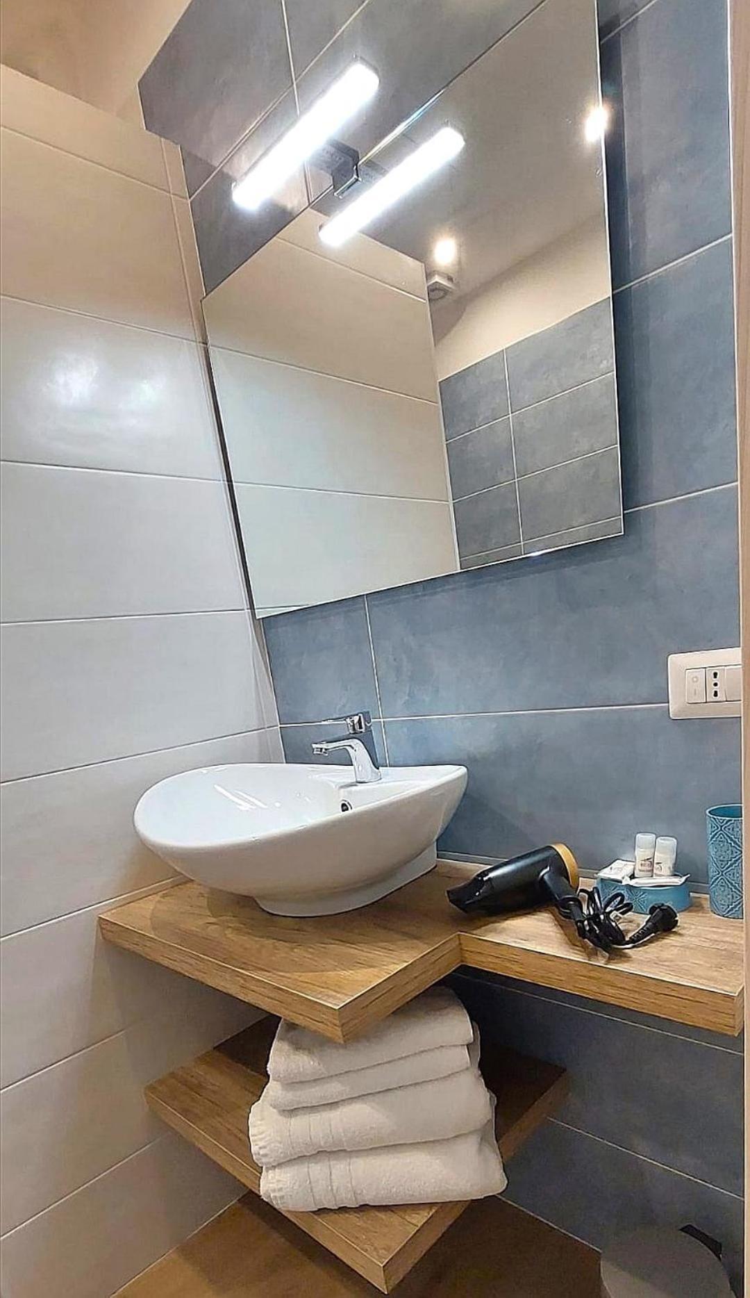 Angio Holiday Rooms Napoli Ngoại thất bức ảnh