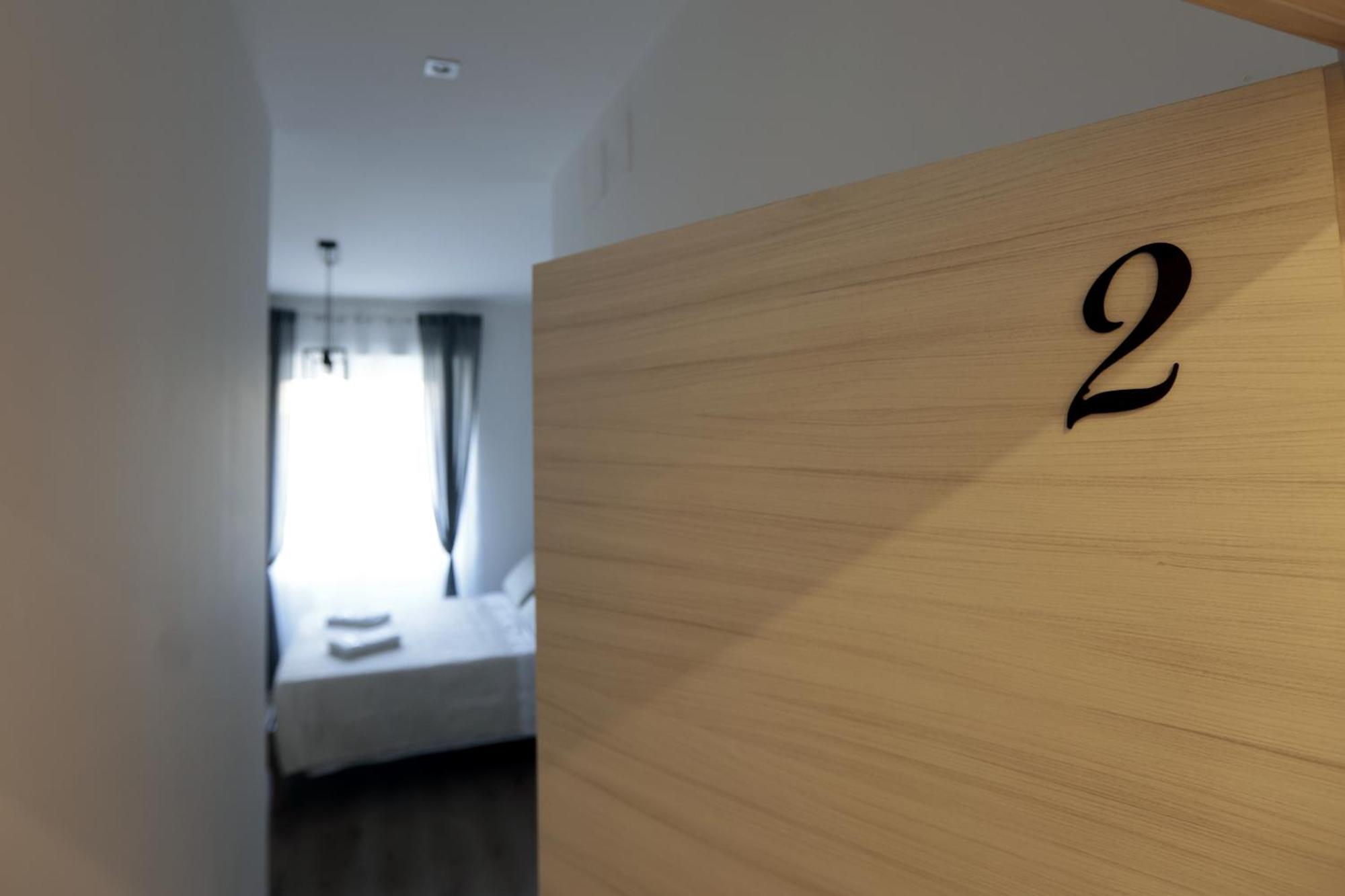 Angio Holiday Rooms Napoli Ngoại thất bức ảnh